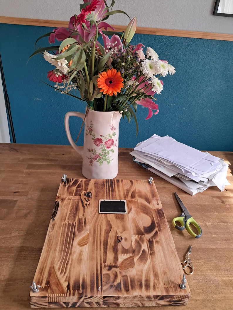 Presse à fleurs artisanale d'Élodie